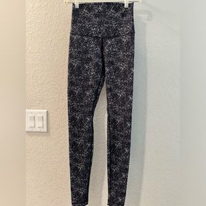 Lulu leggings can be worn as high waisted or folded over for low waist.